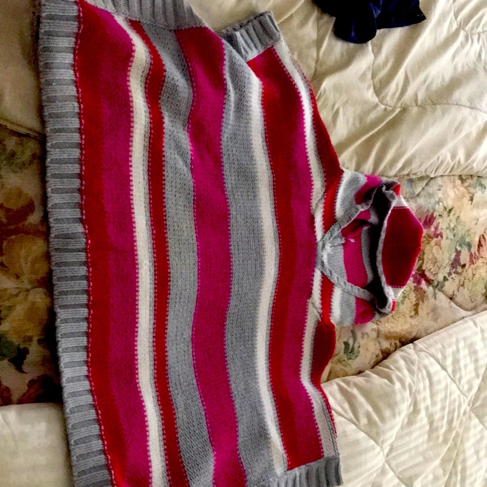 It’s a blouse for kids